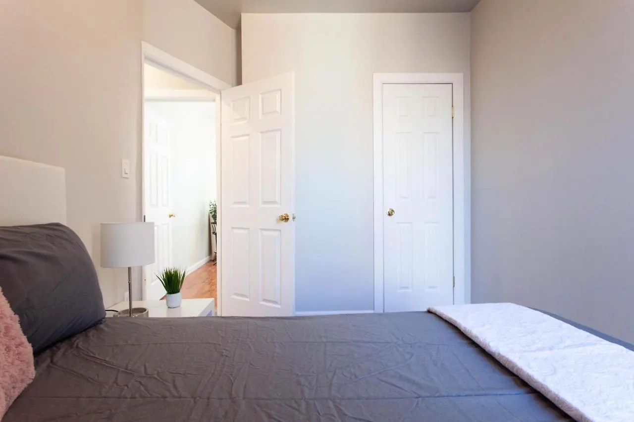 Manhattan New York City Rooms